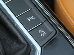 2016330TSI DSG п؅^