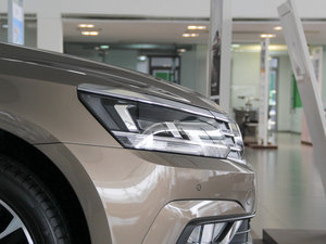 2016330TSI DSG (x)(ji)^