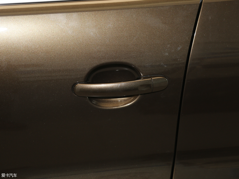 2016;^ 300TSI һwA (q)