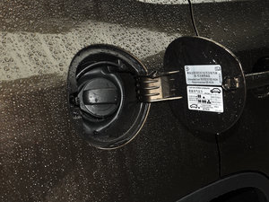 2016款300TSI 手自一体风尚视野版 四驱 油箱盖