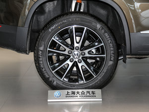 2016款300TSI 手自一体豪华版 四驱 轮圈