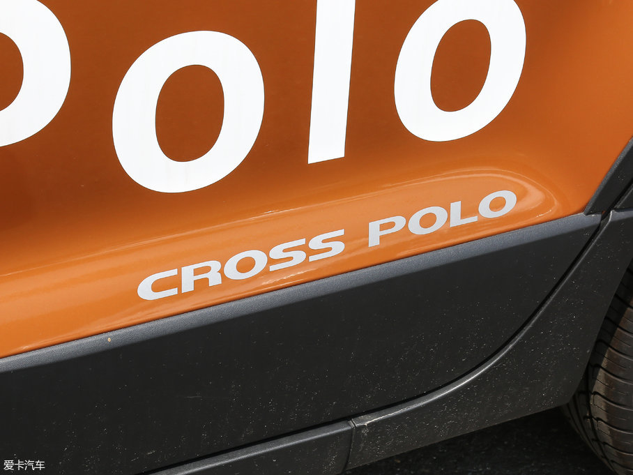 2016Cross Polo 1.6L Զ