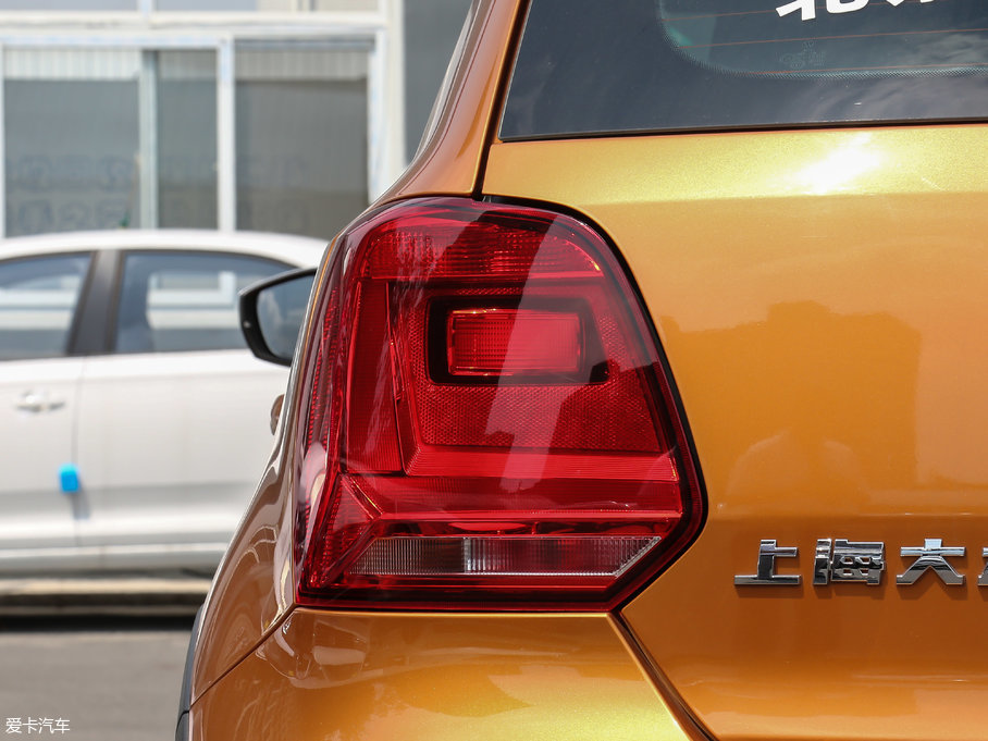 2016Cross Polo 1.6L ԄӰ