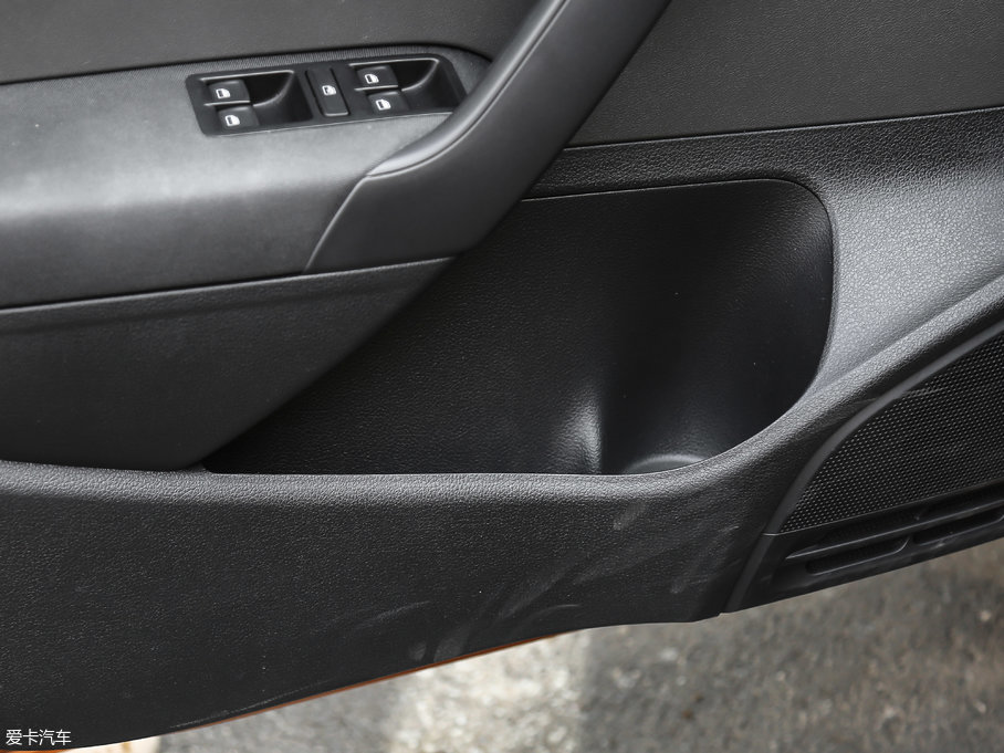 2016Cross Polo 1.6L ԄӰ