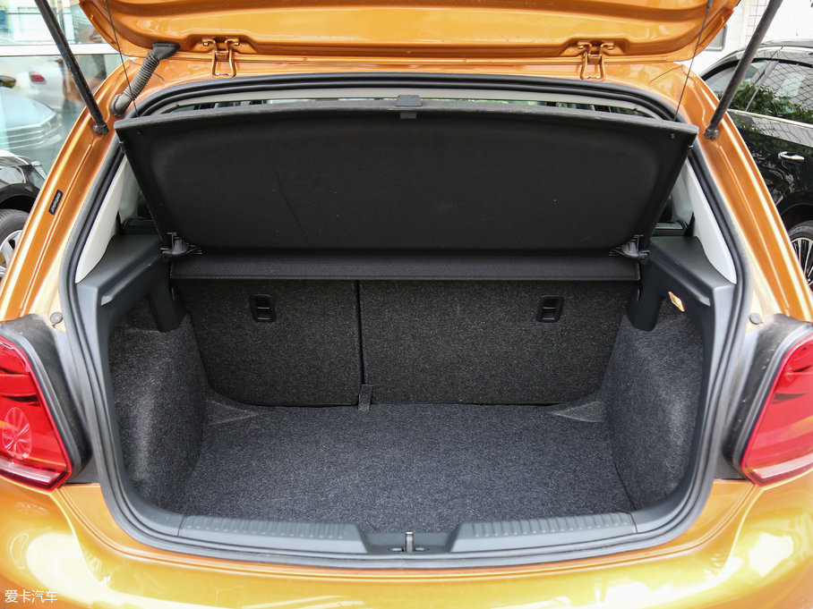 2016Cross Polo 1.6L ԄӰ