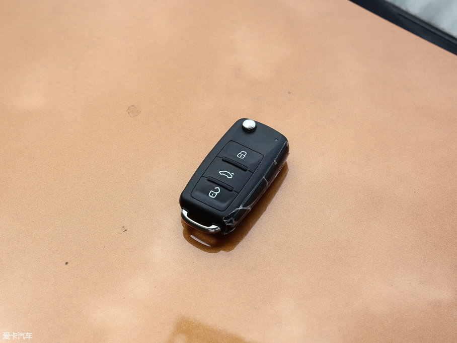 2016Cross Polo 1.6L Ԅ(dng)