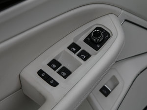 2017480 V6 (q)Ş {܇(ch)ƅ^(q)	