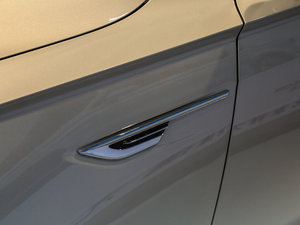 2017380TSI (q)Ş (ji)^