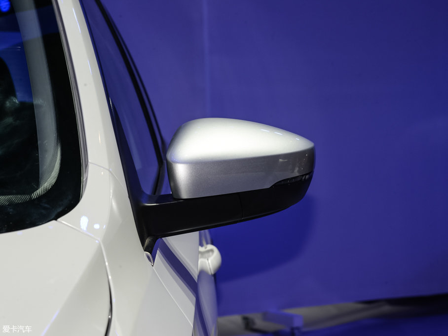 2016��Crossɣ���{ 1.6L �Ԅ����m��