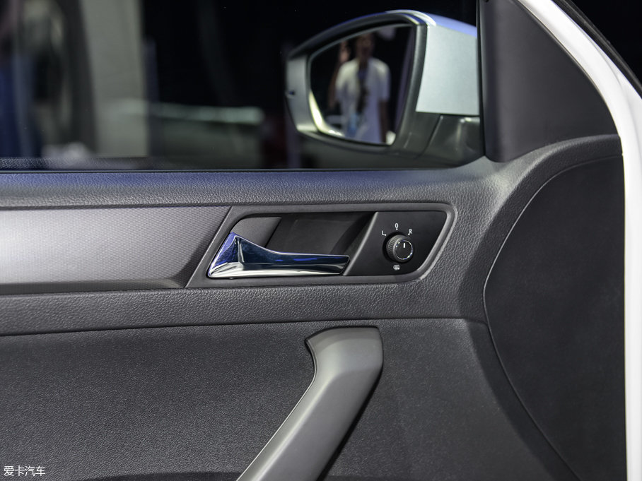 2016��Crossɣ���{ 1.6L �Ԅ����m��