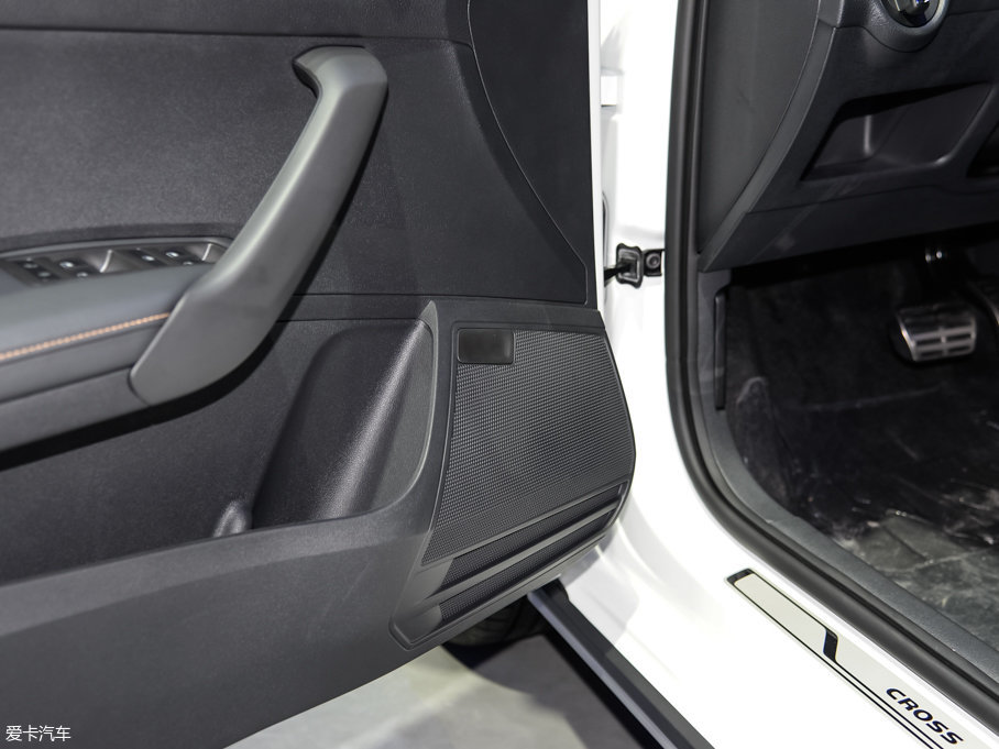 2016��Crossɣ���{ 1.6L �Ԅ����m��