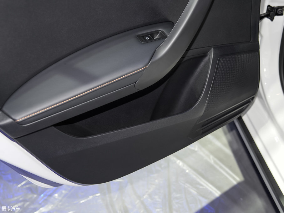 2016��Crossɣ���{ 1.6L �Ԅ����m��