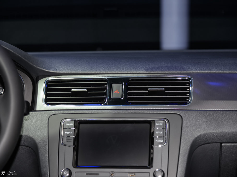 2016��Crossɣ���{ 1.6L �Ԅ�(d��ng)���m��