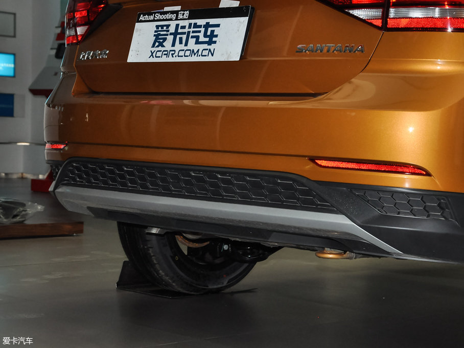 2016��Crossɣ���{ 1.6L �Ԅ��L�а�