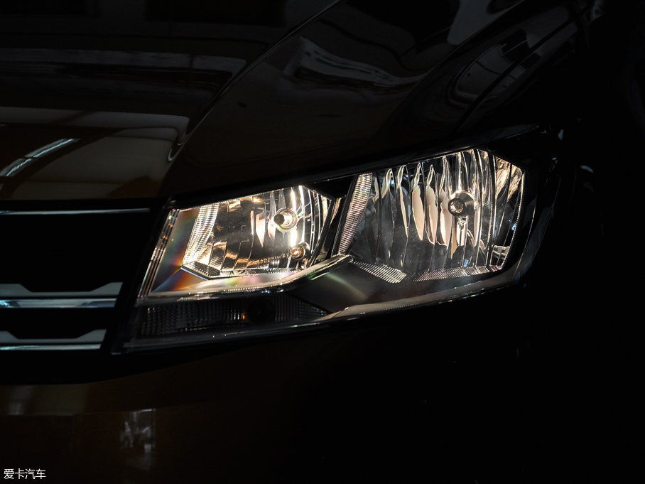 2016Crossɣ{ 1.6L Ԅ(dng)L(fng)а