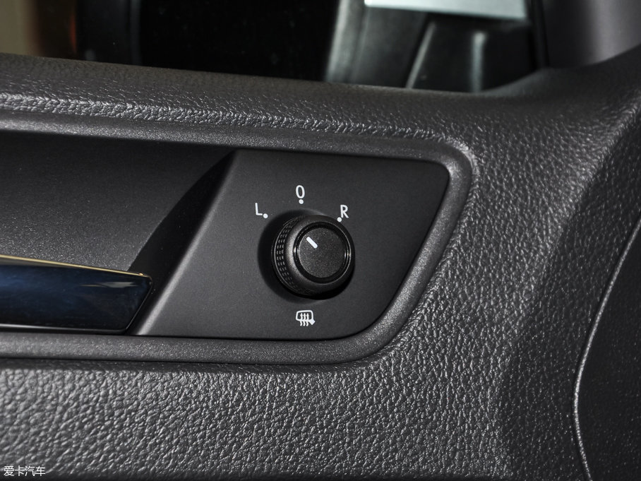 2016��Crossɣ���{ 1.6L �Ԅ��L(f��ng)�а�