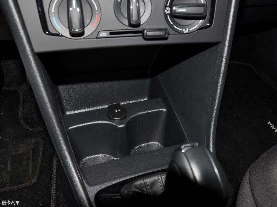 2016��Crossɣ���{ 1.6L �Ԅ��L�а�