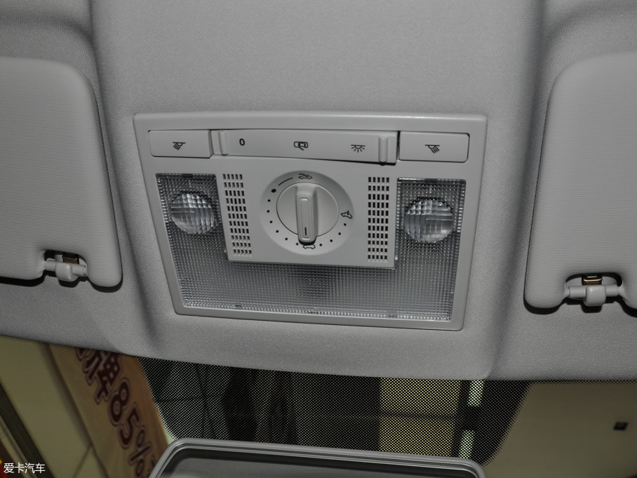 2016��Crossɣ���{ 1.6L �Ԅ��L�а�