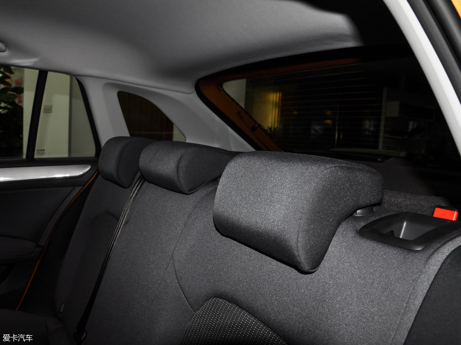 2016��Crossɣ���{ 1.6L �Ԅ��L�а�