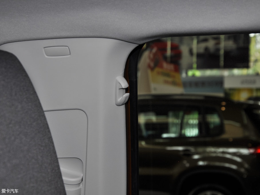 2016��Crossɣ���{ 1.6L �Ԅ��L�а�