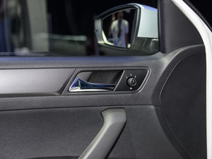 2016��1.6L �Ԅ����m�� ���g����