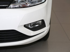 2017款230TSI DSG风尚型 前雾灯