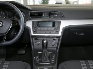 2017款230TSI DSG风尚型 中控台