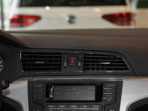 2017款230TSI DSG风尚型 空调出风口