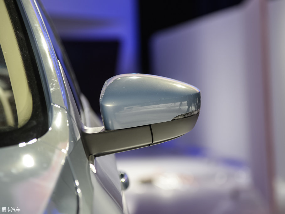 2016��ɣ���{ 1.6L �ԄӺ��A��