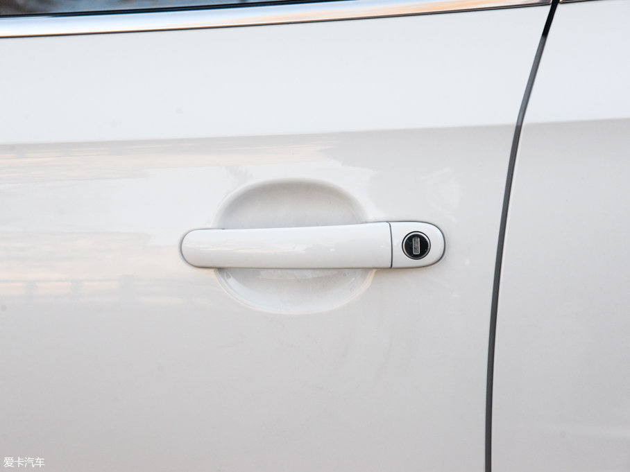 2016ɣ{ 1.6L Ԅ(dng)m