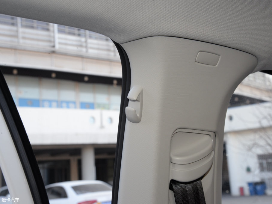 2016ɣ{ 1.6L Ԅ(dng)m