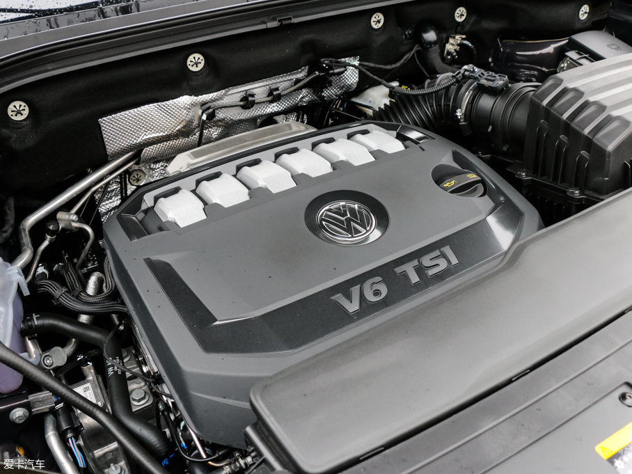 V6汾;һ̨2.5T V6220kW(299Ps)/6000rpm Ť500Nm/2750-3500rpm
