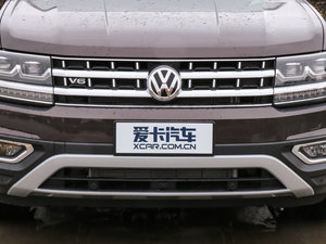 2017款530 V6 四驱至尊旗舰版 中网