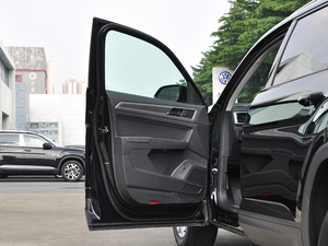 2017330TSI (q)A {λ܇T