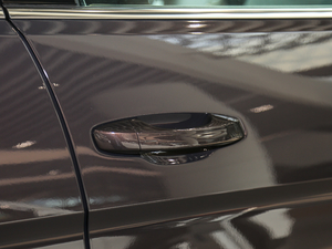 2017530 V6 (q)A (x)(ji)^