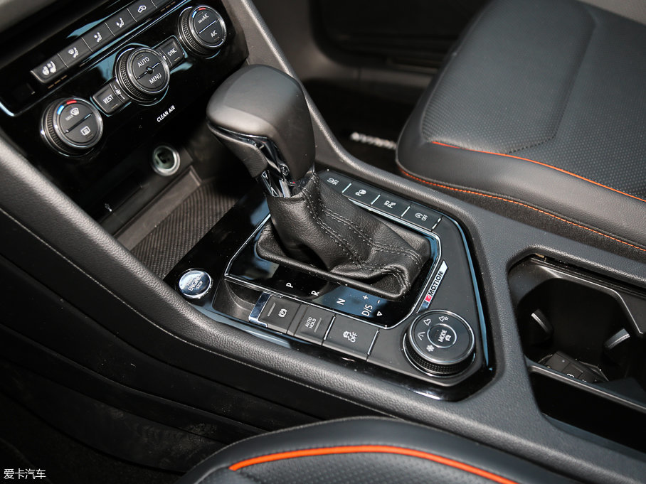 2017;^L 380TSI (q)Ş