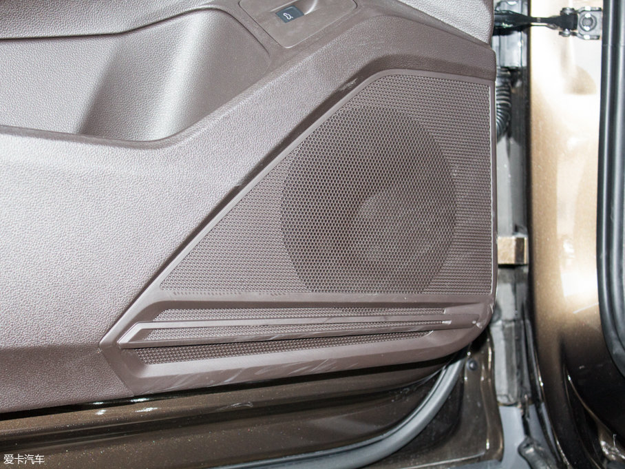 2017;^L 380TSI (q)Ş