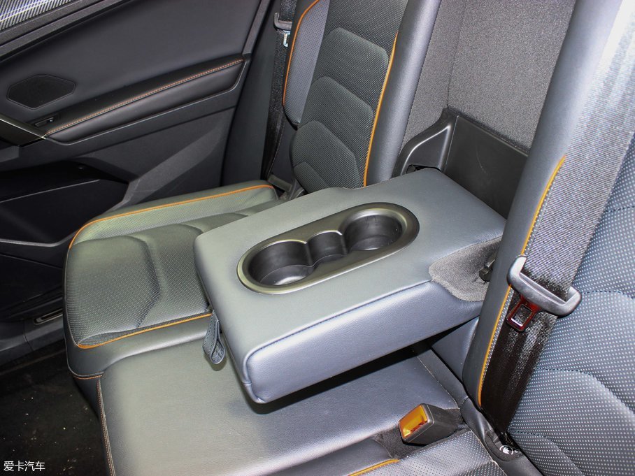 2017;^L 380TSI (q)A