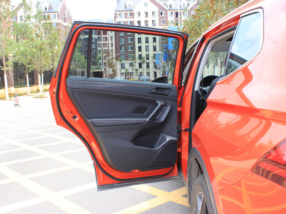 2017;^L 380TSI (q)A