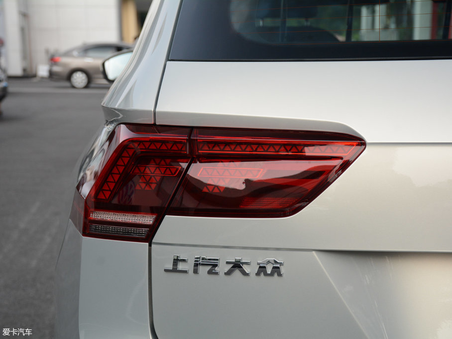 2017;^L 380TSI (q)A