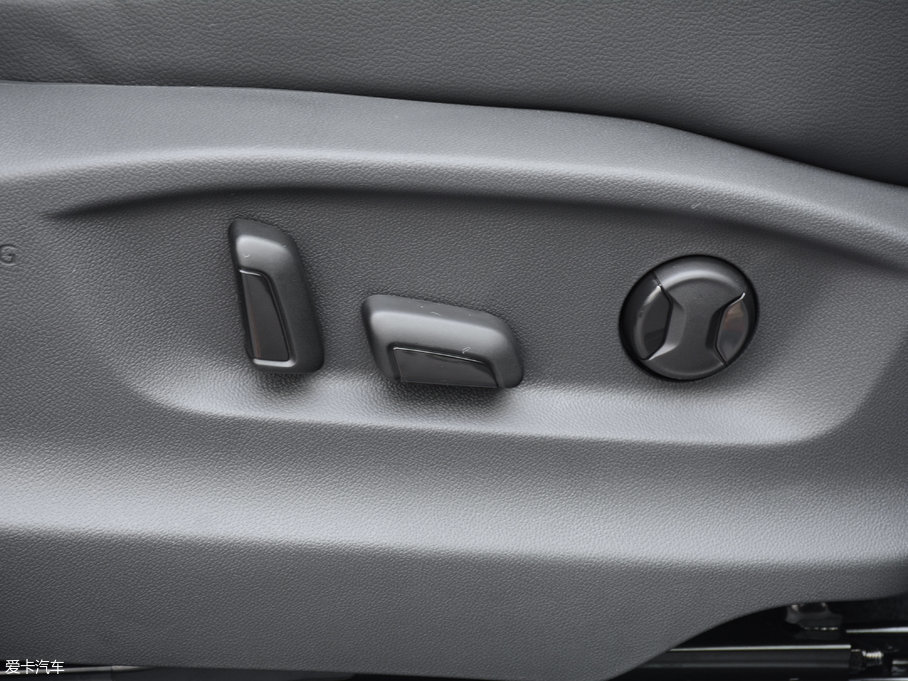 2017;^L 380TSI (q)A