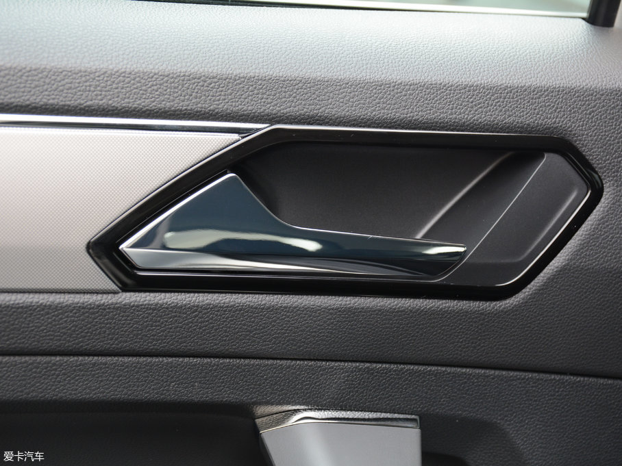 2017;^L 380TSI (q)A