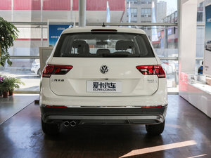 2017款330TSI 舒适版 左后45度