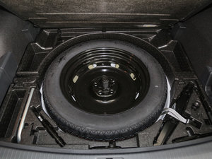 2017款330TSI 舒适版 备胎