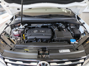 2017款330TSI 舒适版 发动机