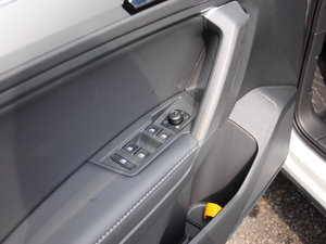 2017330TSI A {܇ƅ^(q)	