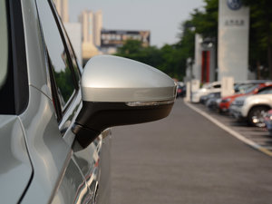 2017款380TSI 四驱豪华版 后视镜