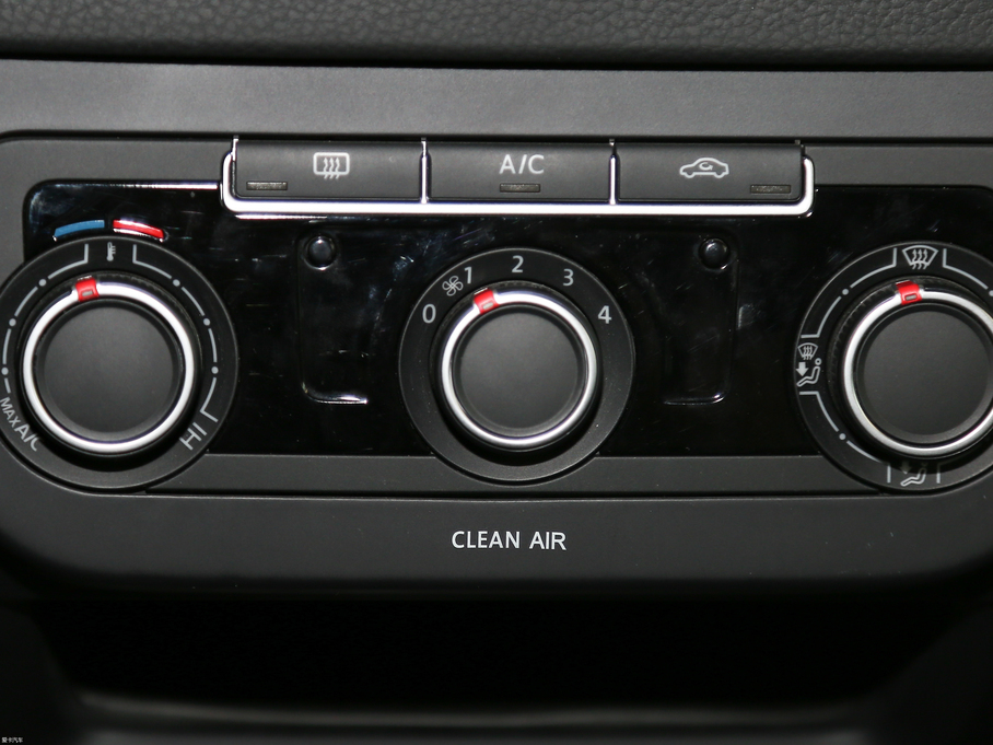 2017��;�^ 300TSI �ԄӃ��z�I֮·�L�а�