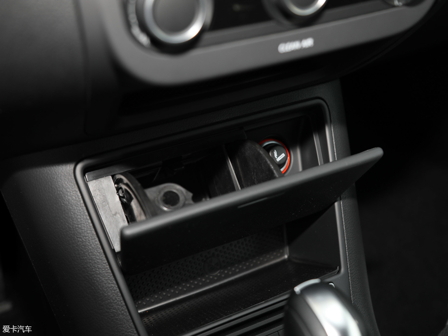 2017��;�^ 300TSI �ԄӃ��z�I֮·�L�а�