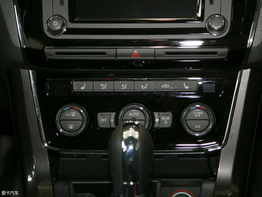 2017_ 330TSI DSGI(lng)